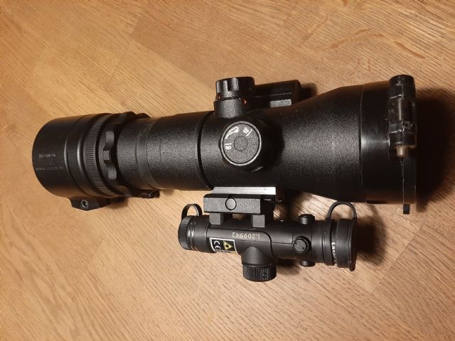 Wegens aanschaf Warmtebeeld te koop aangeboden..Nachtkijker
Dipol N34 Front sniper inclusief een nieuwe IR Laser